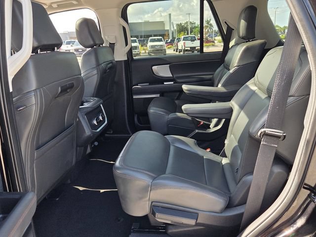 Certified 2025 Ford Expedition Active AWD/4WD image 13