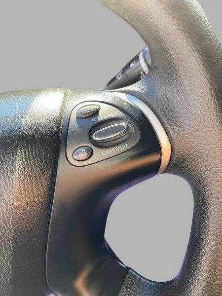 Used 2019 Nissan Pathfinder S image 20