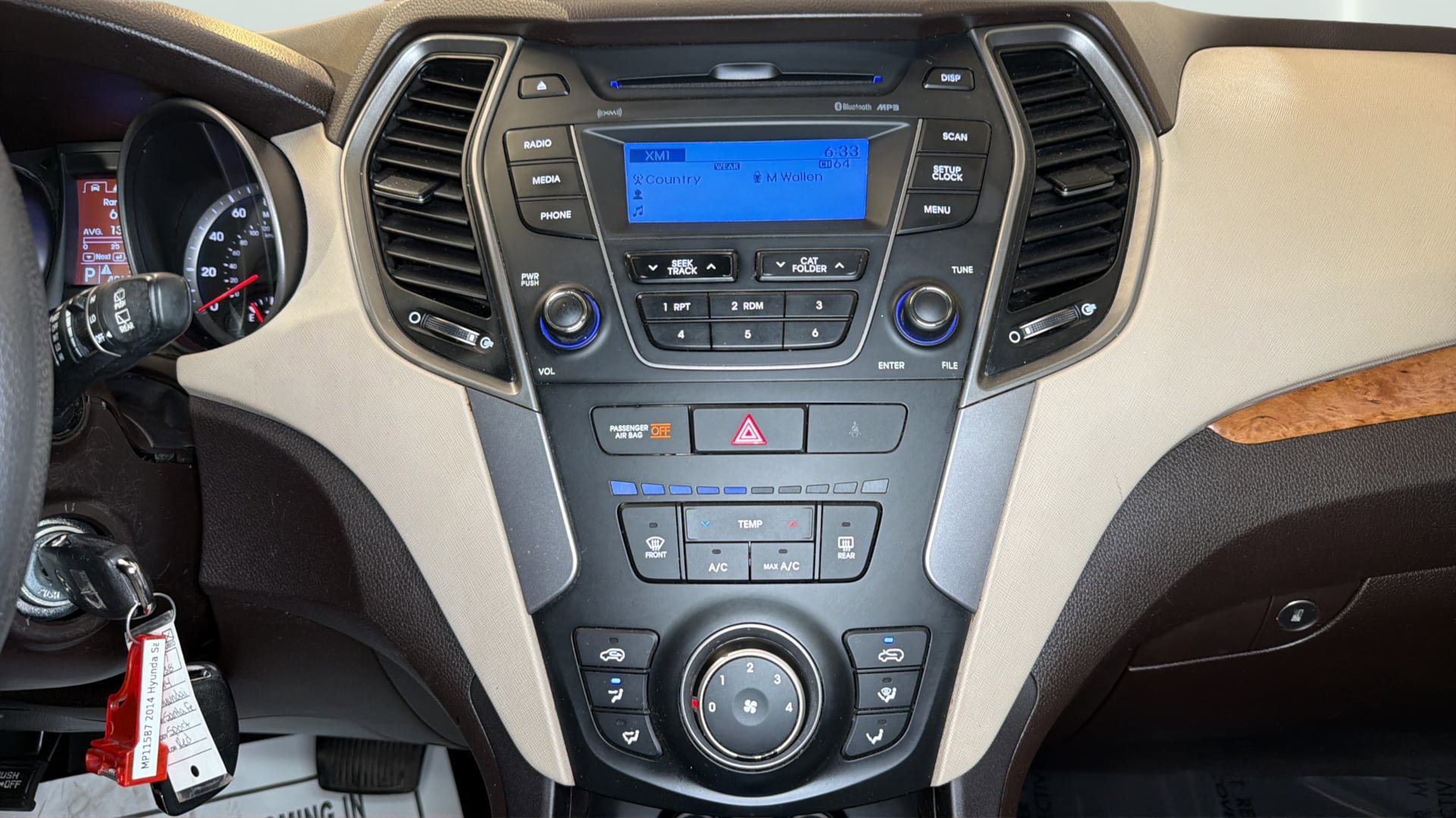 Used 2014 Hyundai Santa Fe Sport FWD image 16
