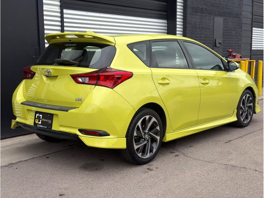 Used 2017 Toyota Corolla iM w/ Carpet Mat Package FWD image 10