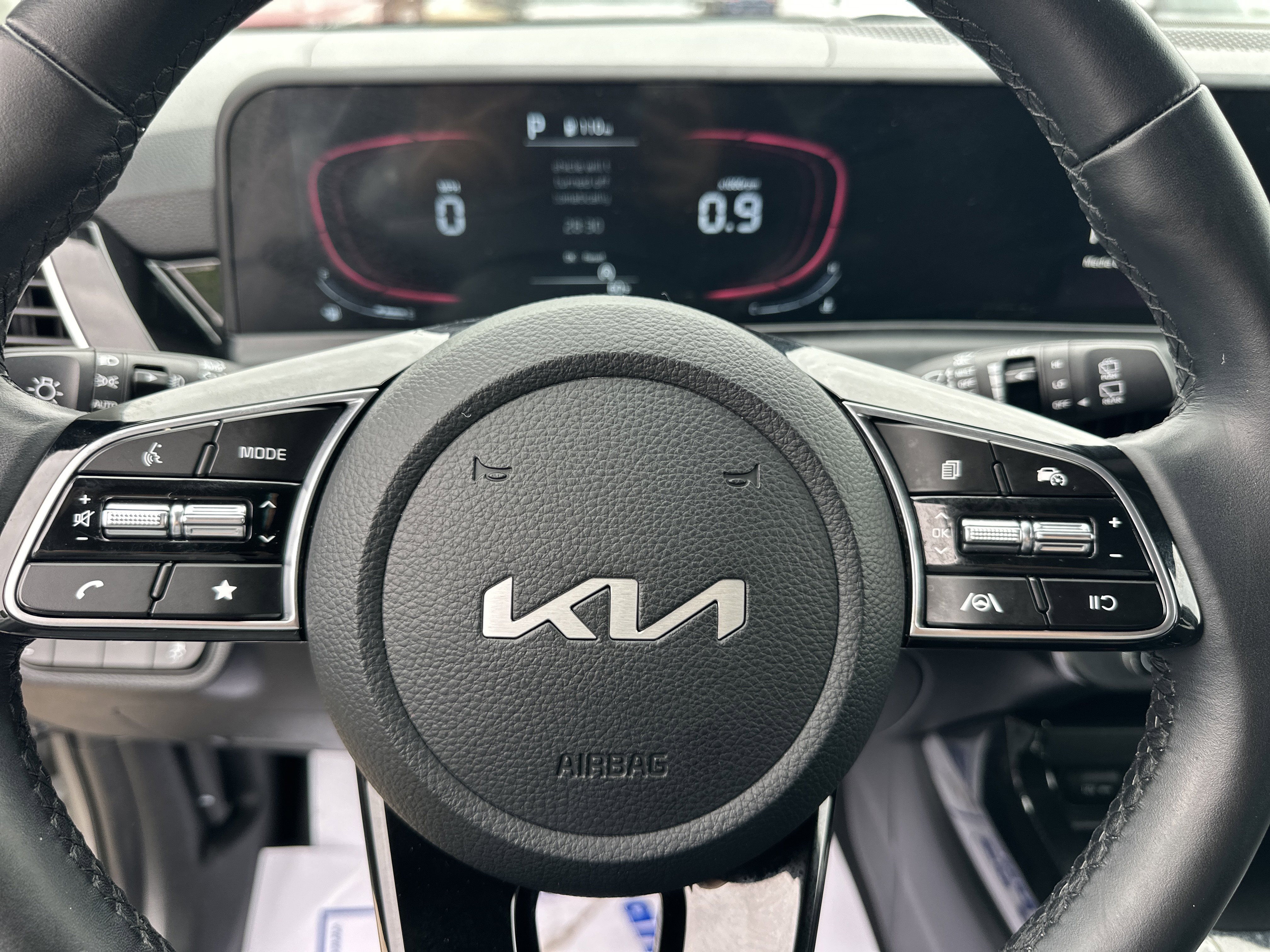 Used 2025 Kia Seltos S FWD image 12