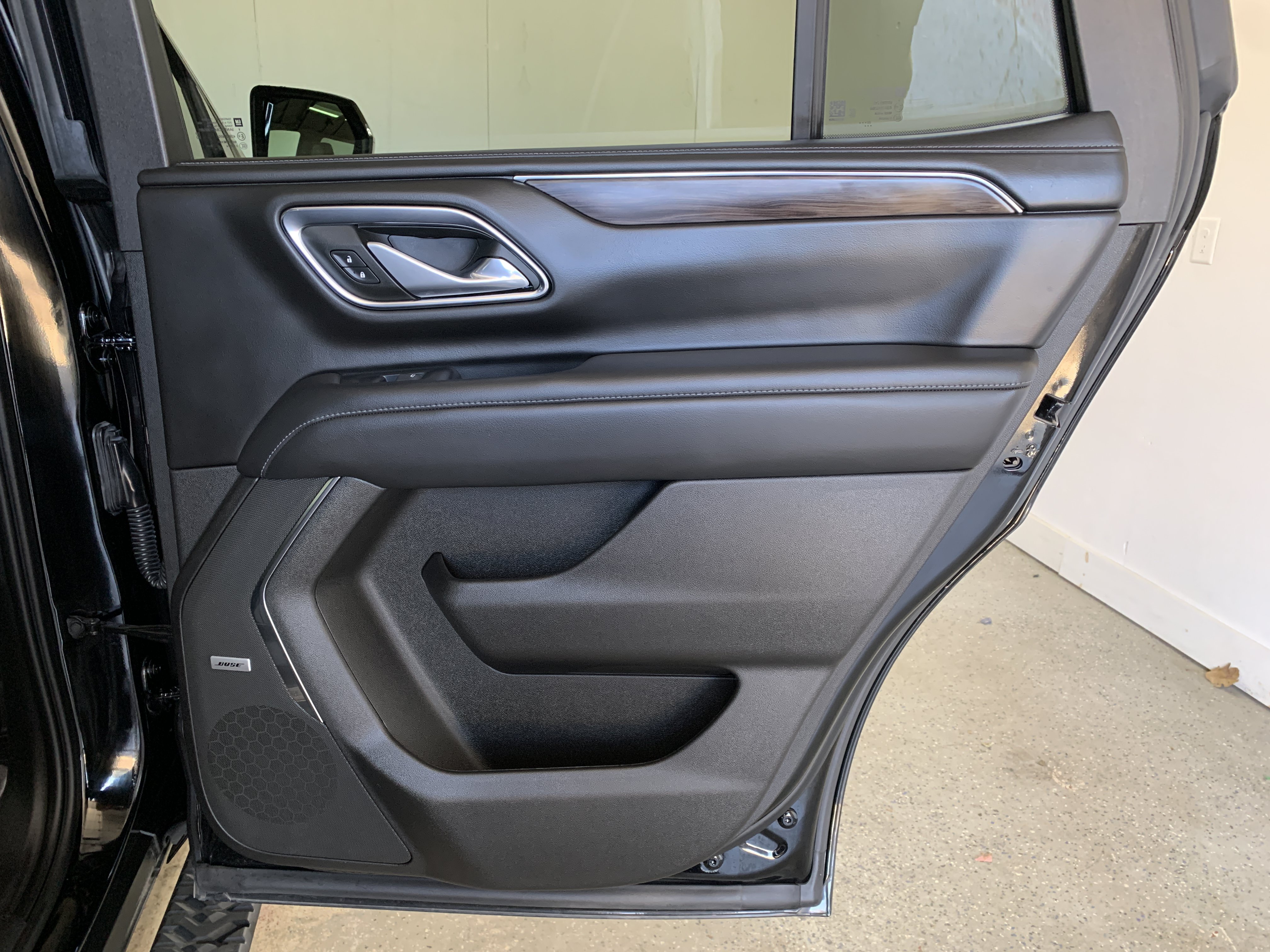 Used 2023 Chevrolet Tahoe Z71 AWD/4WD image 40