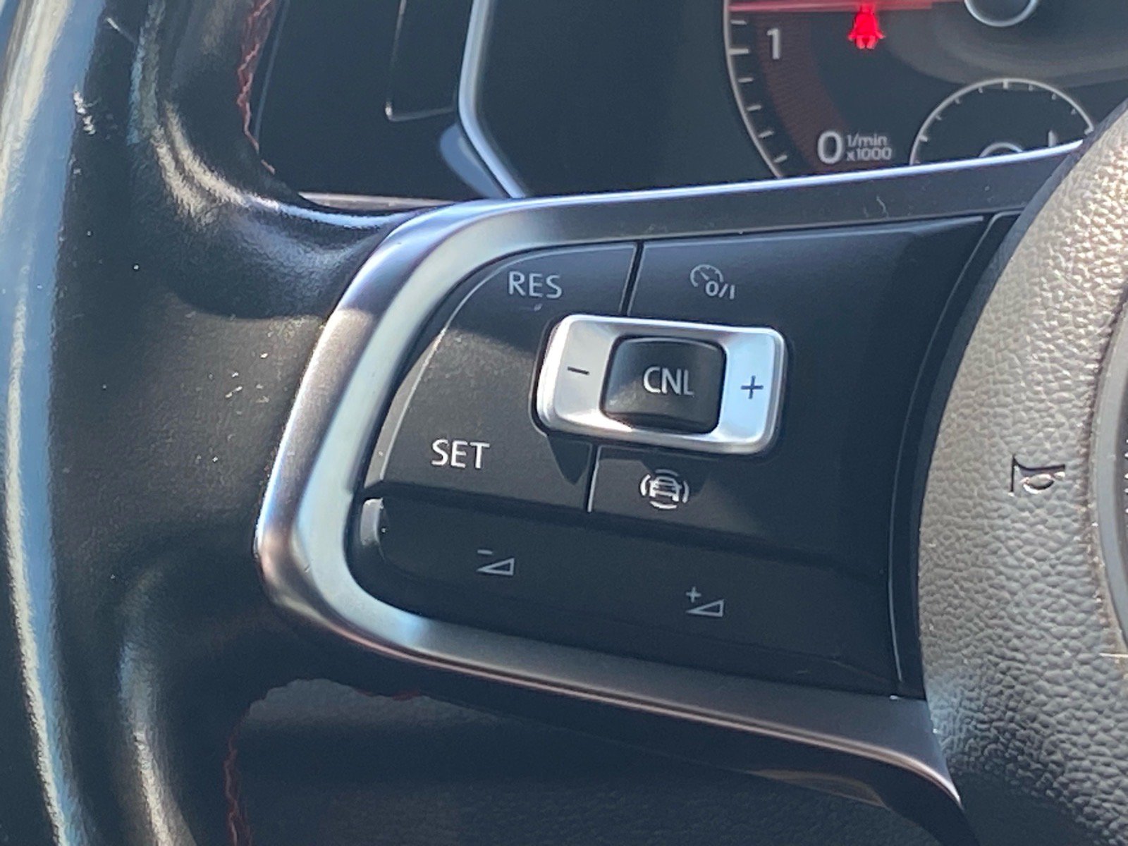 Used 2019 Volkswagen Jetta GLI FWD image 5