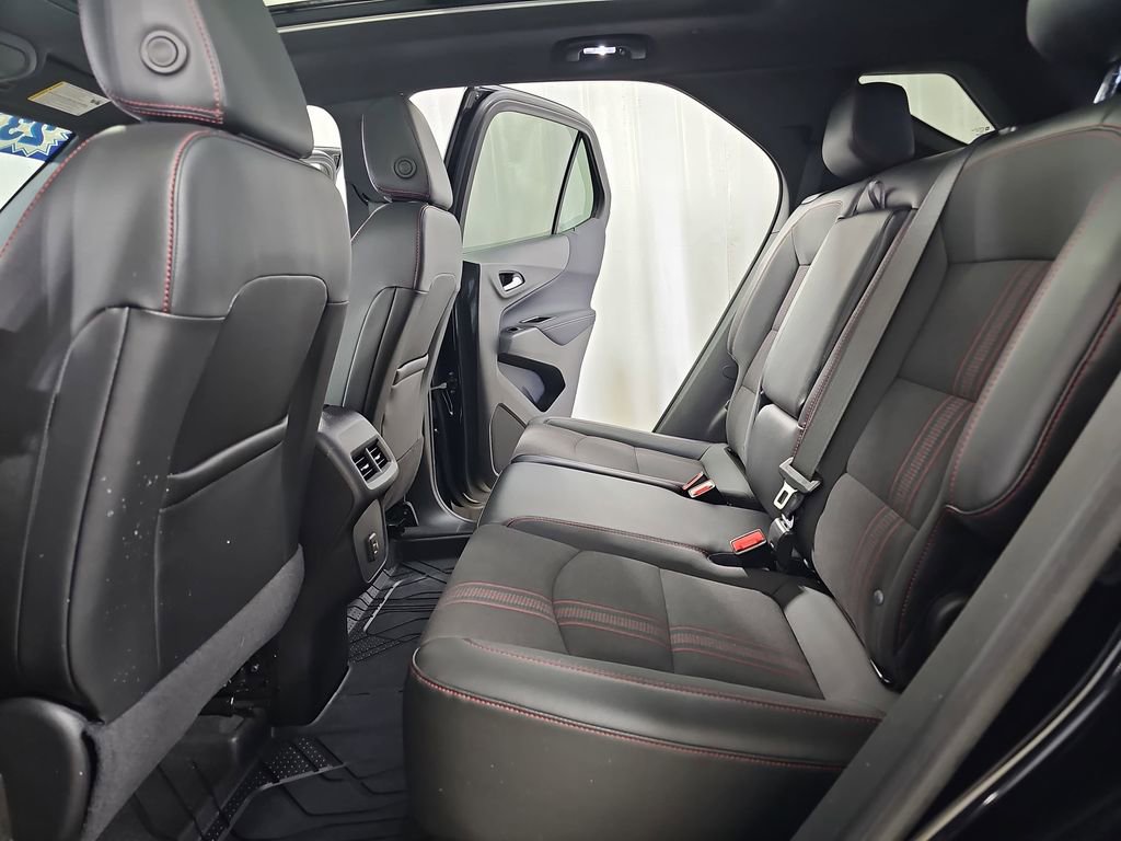 Certified 2023 Chevrolet Equinox RS w/ LPO, Floor Liner Package image 18