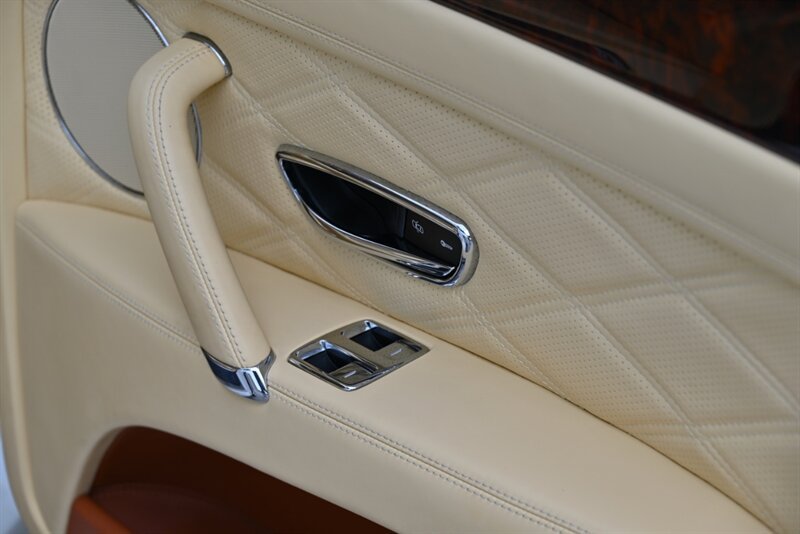 Used 2016 Bentley Flying Spur W12 AWD/4WD image 27