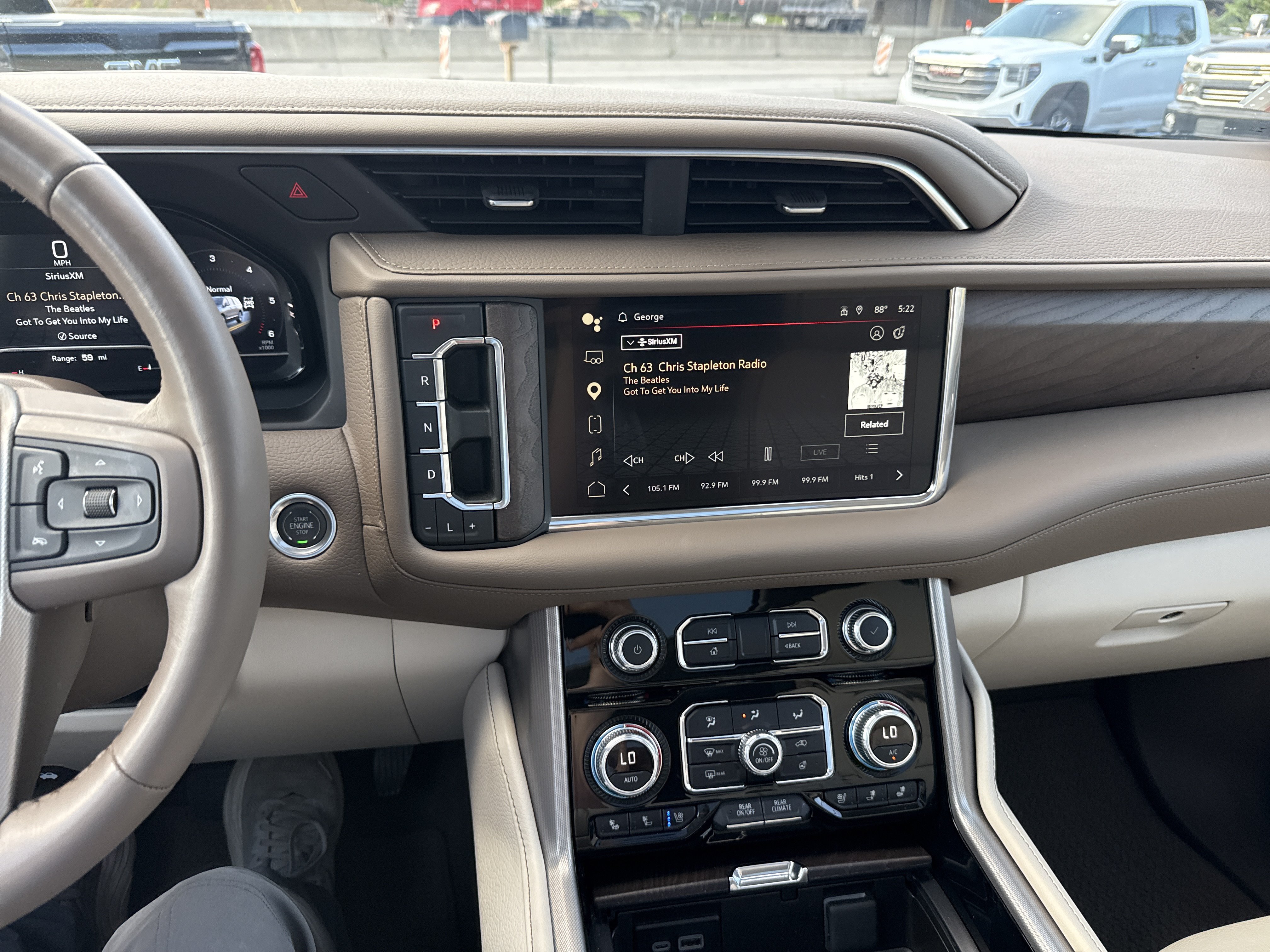 Used 2024 GMC Yukon Denali w/ Denali Reserve Package AWD/4WD image 25