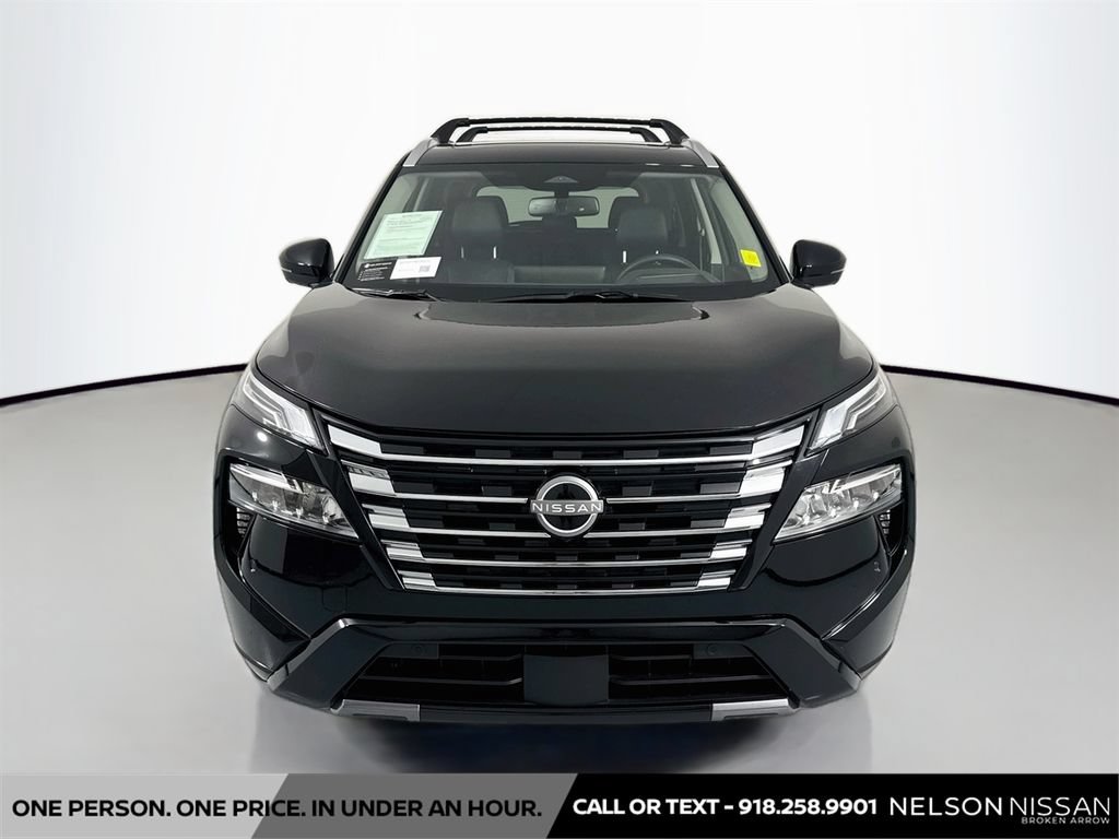 Certified 2026 Nissan Rogue Platinum w/ Platinum Premium Package AWD/4WD image 2