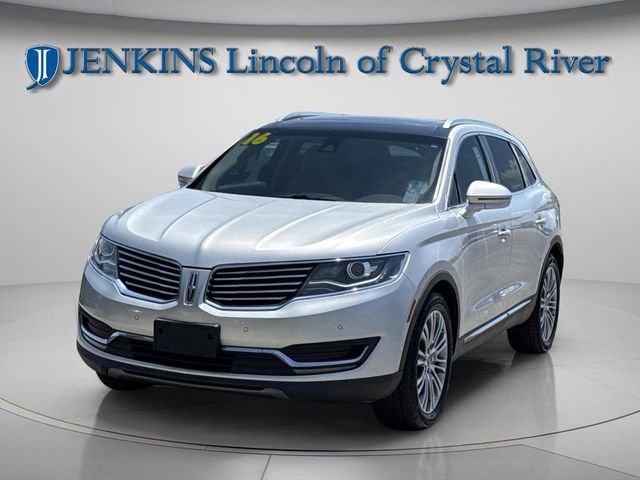 Used 2016 Lincoln MKX Reserve w/ Equipment Group 102A AWD/4WD image 2