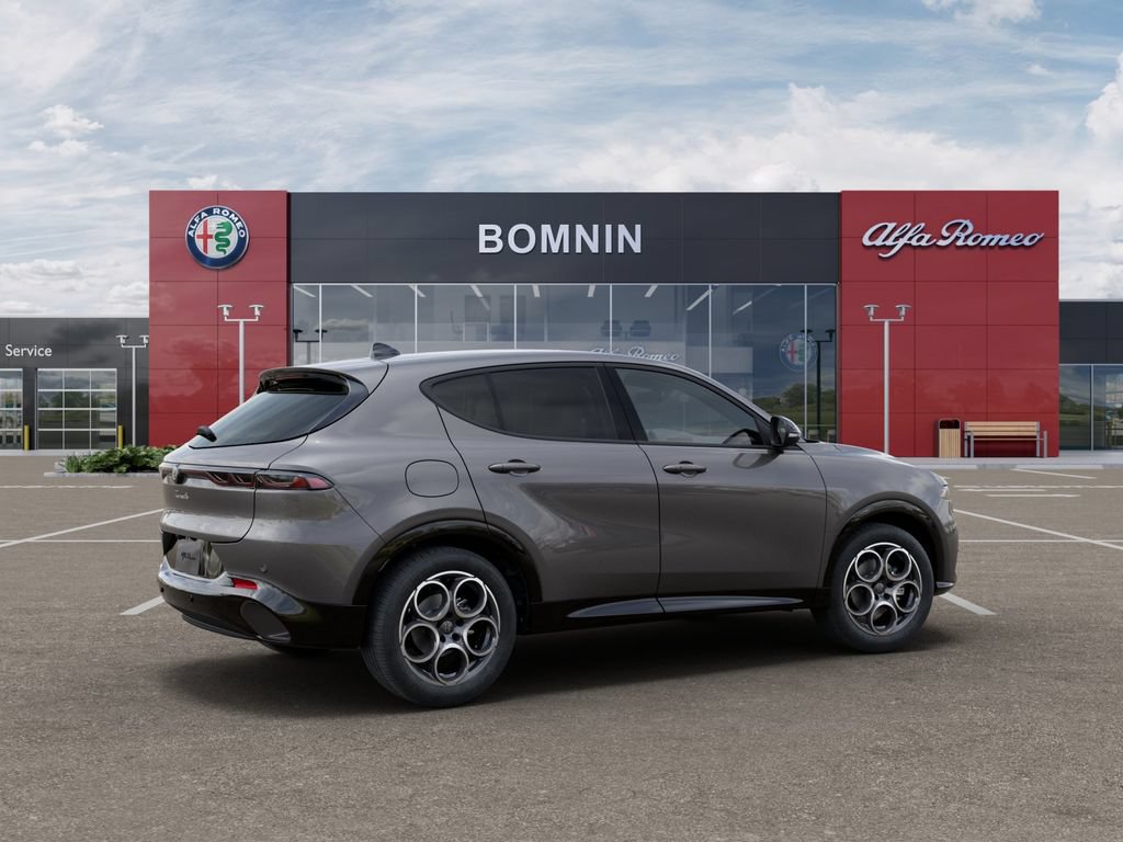 New 2026 Alfa Romeo Tonale AWD/4WD image 4