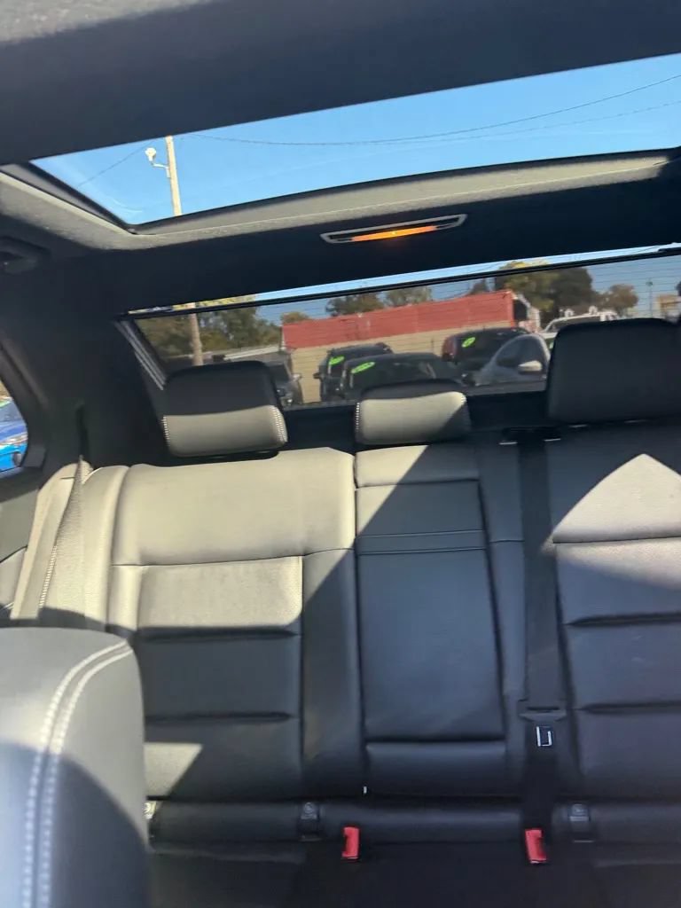 Used 2015 Mercedes-Benz E 350 4MATIC Sedan image 20