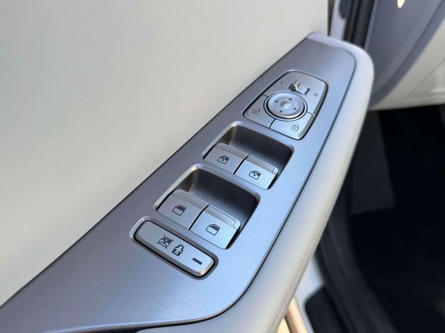 Used 2023 Hyundai Palisade SEL w/ Cargo Package image 15