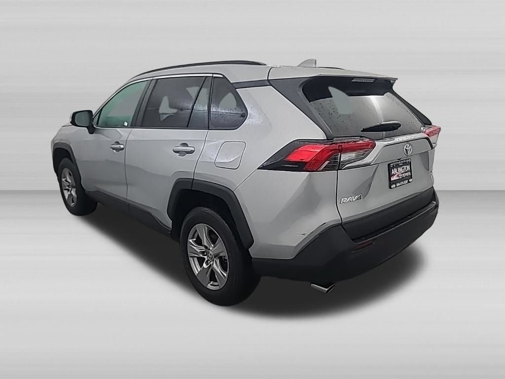 Used 2025 Toyota RAV4 XLE AWD/4WD image 7