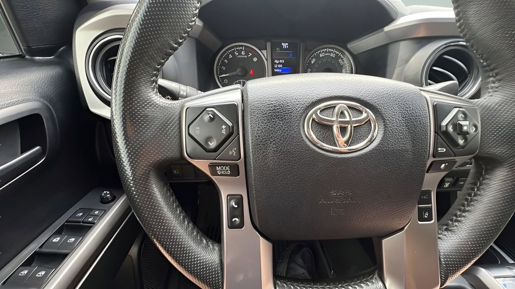 Certified 2022 Toyota Tacoma SR5 w/ Technology Package RWD image 19