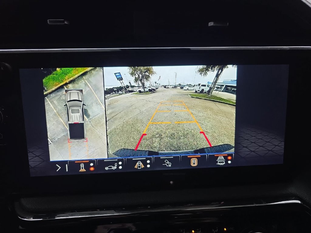 Used 2026 GMC Sierra 1500 AT4 w/ AT4 Premium Package AWD/4WD image 23