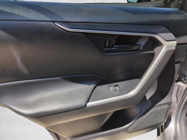 Certified 2024 Toyota RAV4 LE FWD image 27