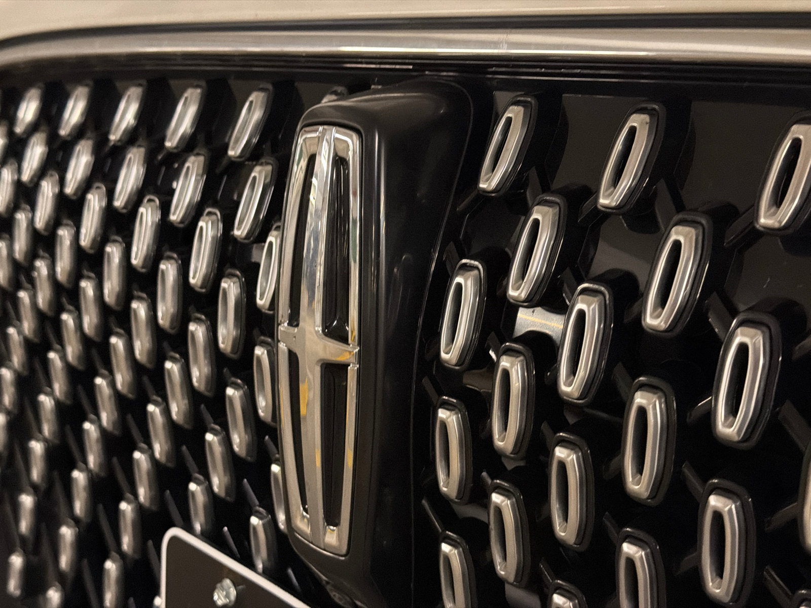 New 2027 Lincoln Aviator Reserve AWD/4WD image 14