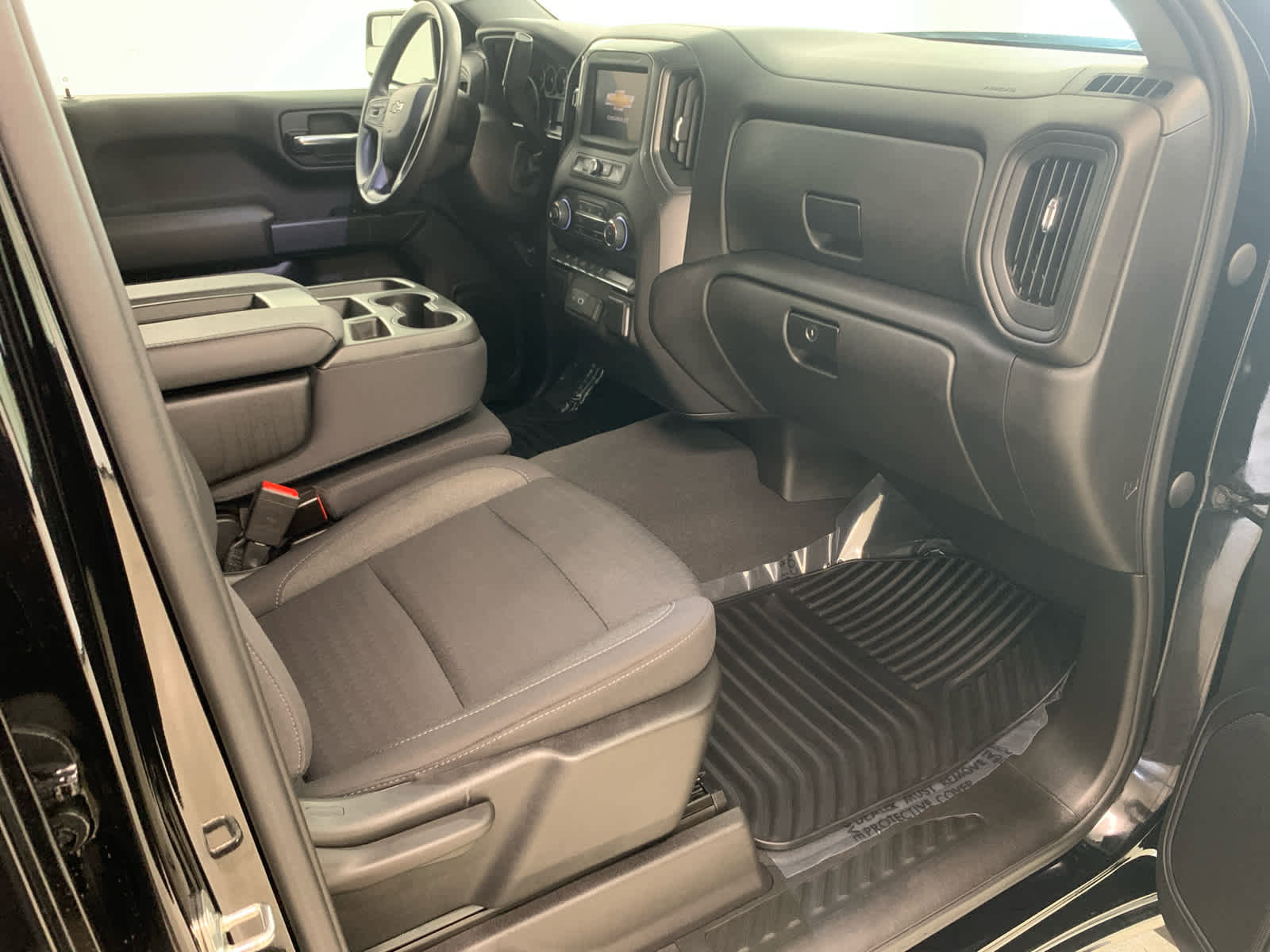 Used 2023 Chevrolet Silverado 1500 Custom w/ Rally Edition AWD/4WD image 15