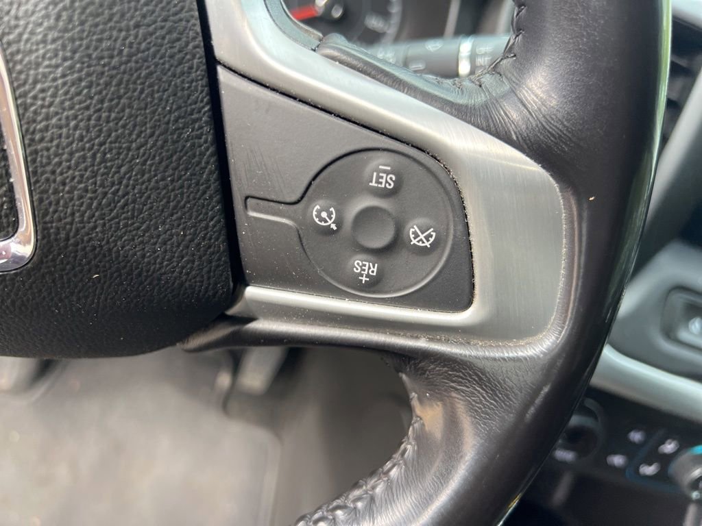 Used 2018 GMC Acadia SLE image 15