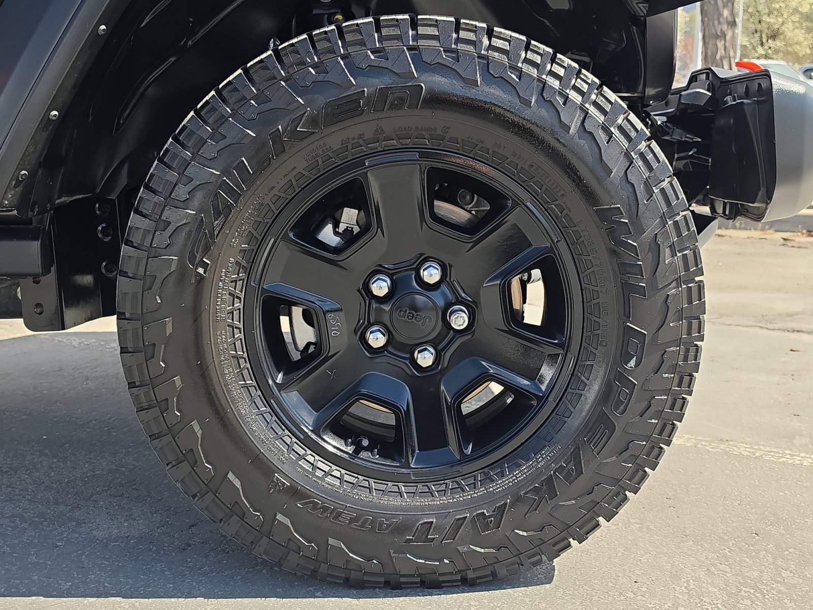 Used 2023 Jeep Gladiator Mojave image 13