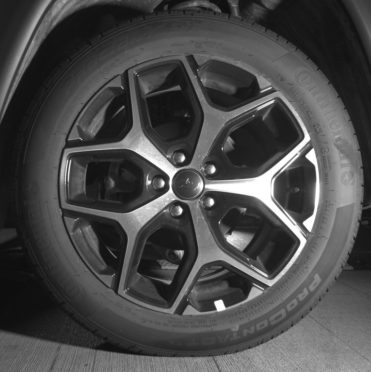 Used 2025 Jeep Compass Limited image 14