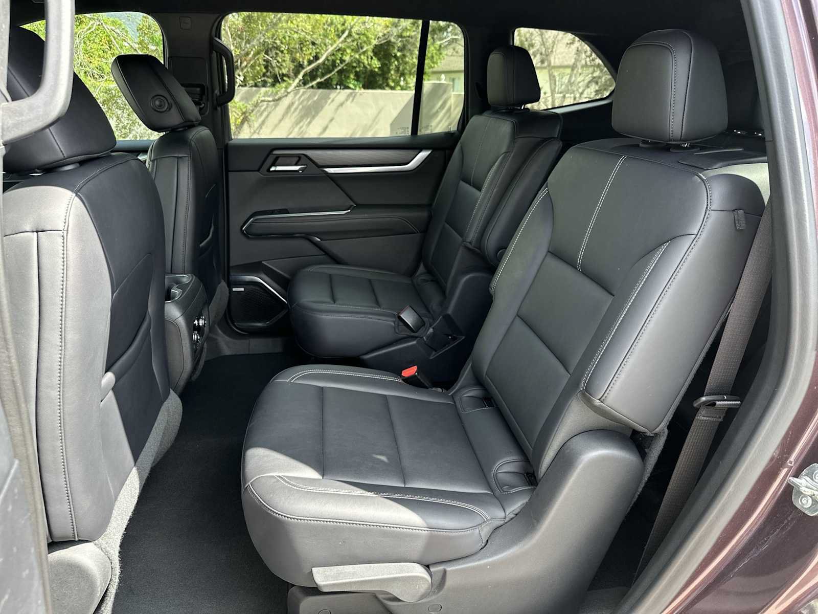 Certified 2024 GMC Acadia Elevation AWD/4WD image 17
