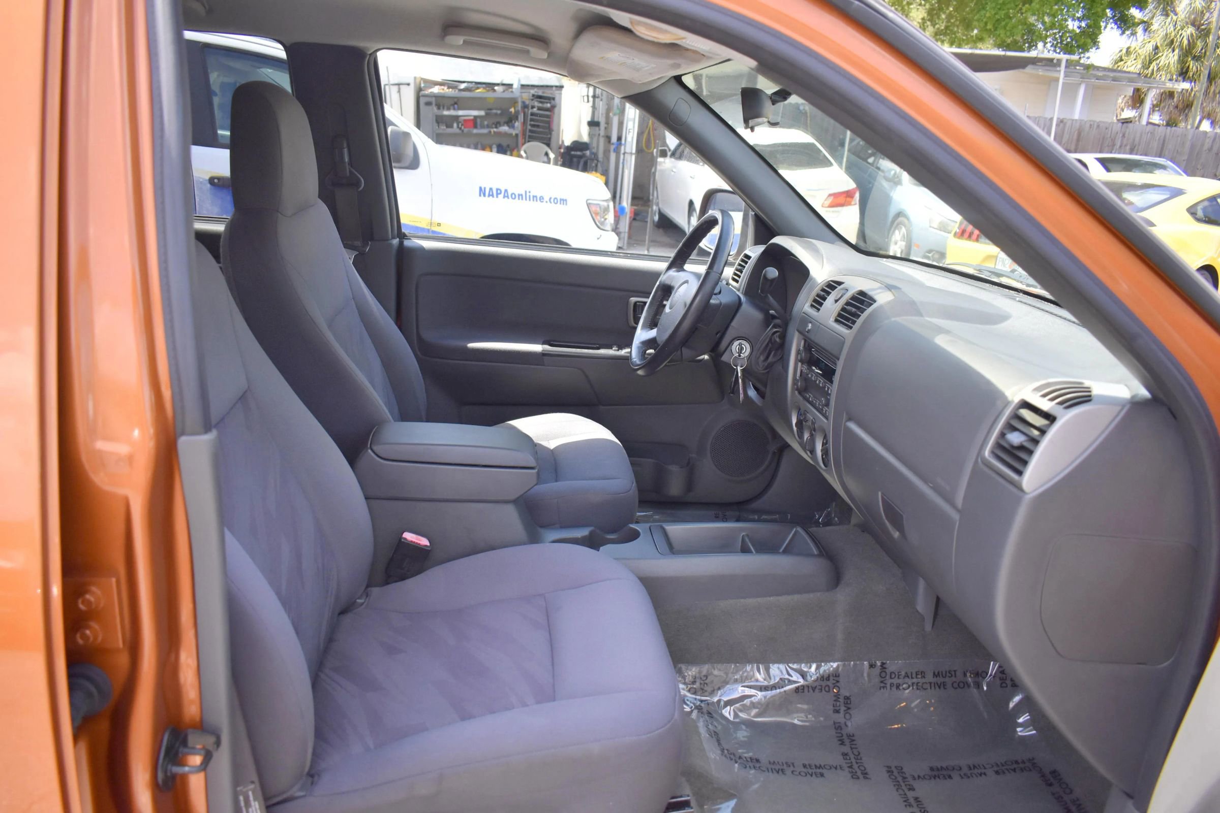 Used 2005 Chevrolet Colorado LS image 16