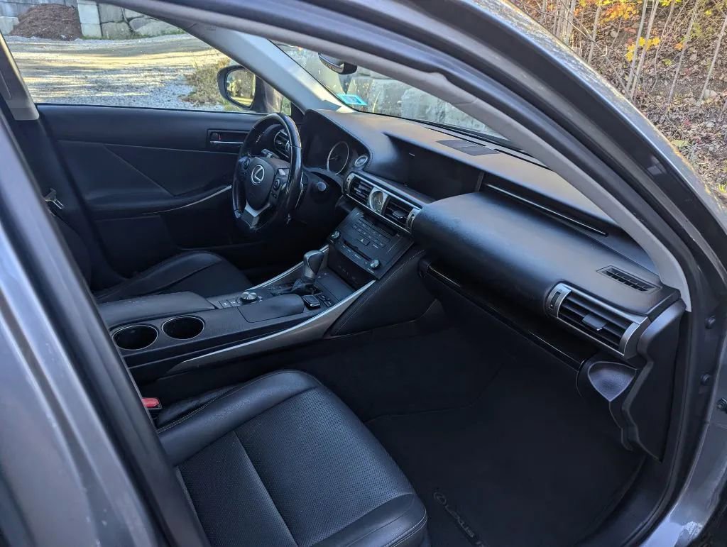 Used 2015 Lexus IS 350 AWD w/ Navigation System Package image 24