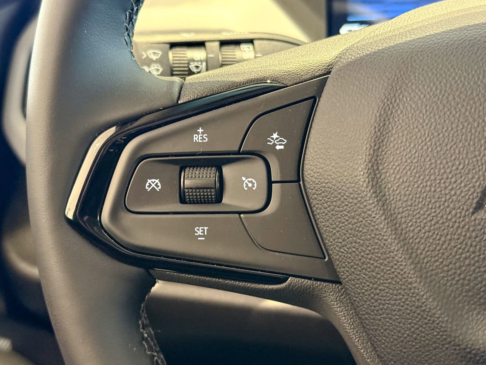 New 2027 Chevrolet Bolt RS w/ Technology Package image 25