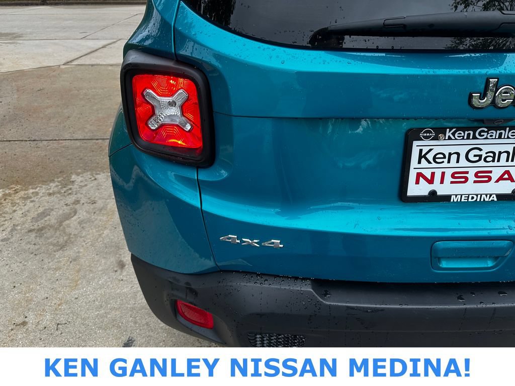 Used 2021 Jeep Renegade Latitude AWD/4WD image 15