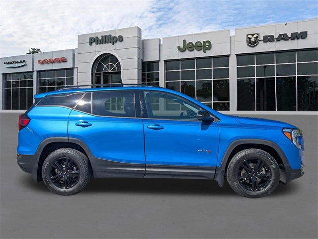 Used 2024 GMC Terrain AT4 w/ Infotainment Package II image 2