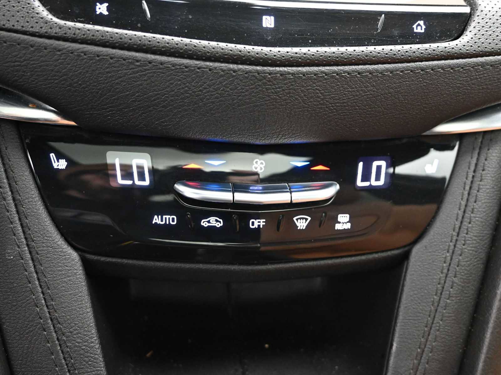 Used 2020 Cadillac XT5 Premium Luxury AWD/4WD image 15