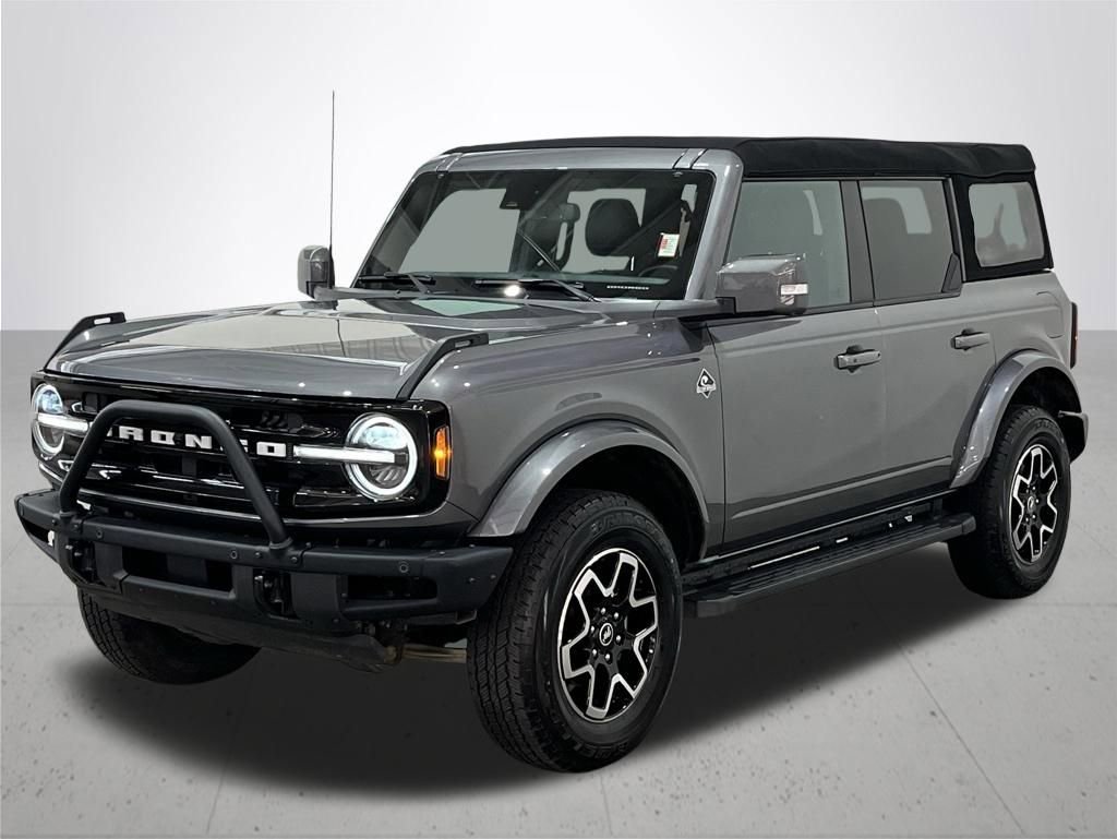Used 2024 Ford Bronco Outer Banks AWD/4WD image 2
