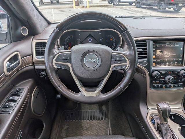 Used 2017 Jeep Grand Cherokee Summit w/ Skid Plate Group AWD/4WD image 18