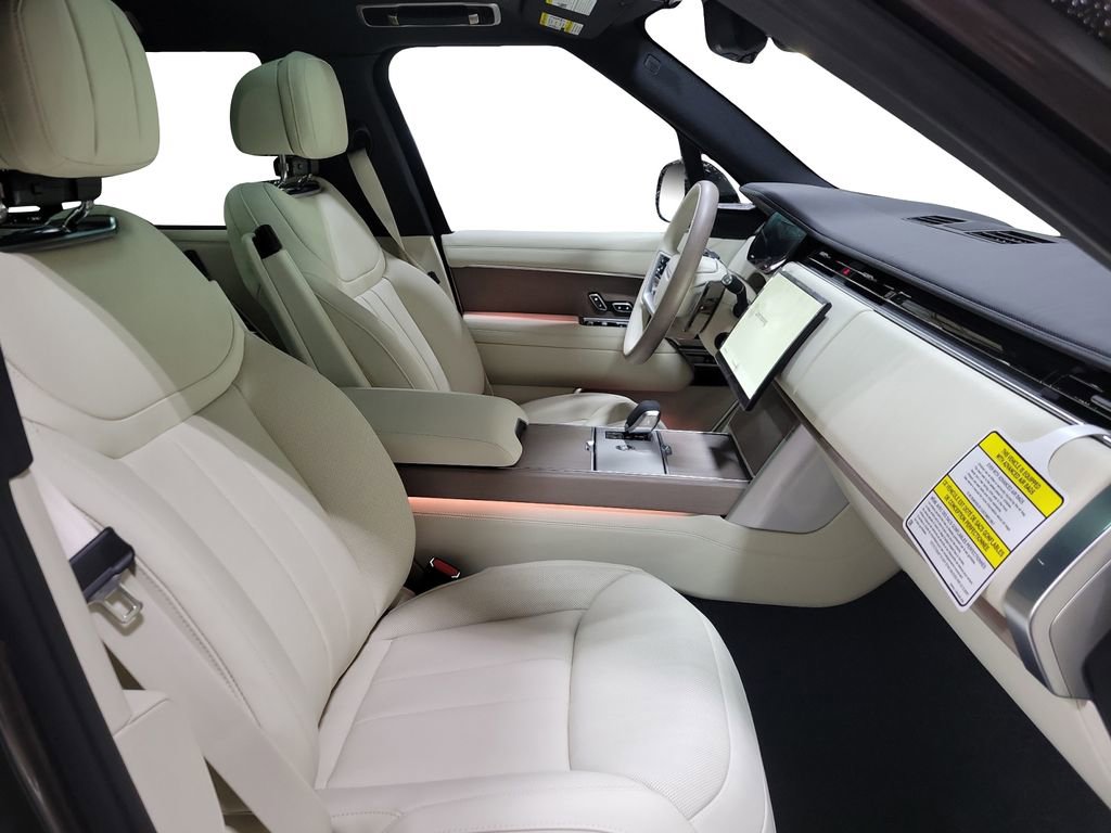 New 2026 Land Rover Range Rover Long Wheelbase SE AWD/4WD image 30