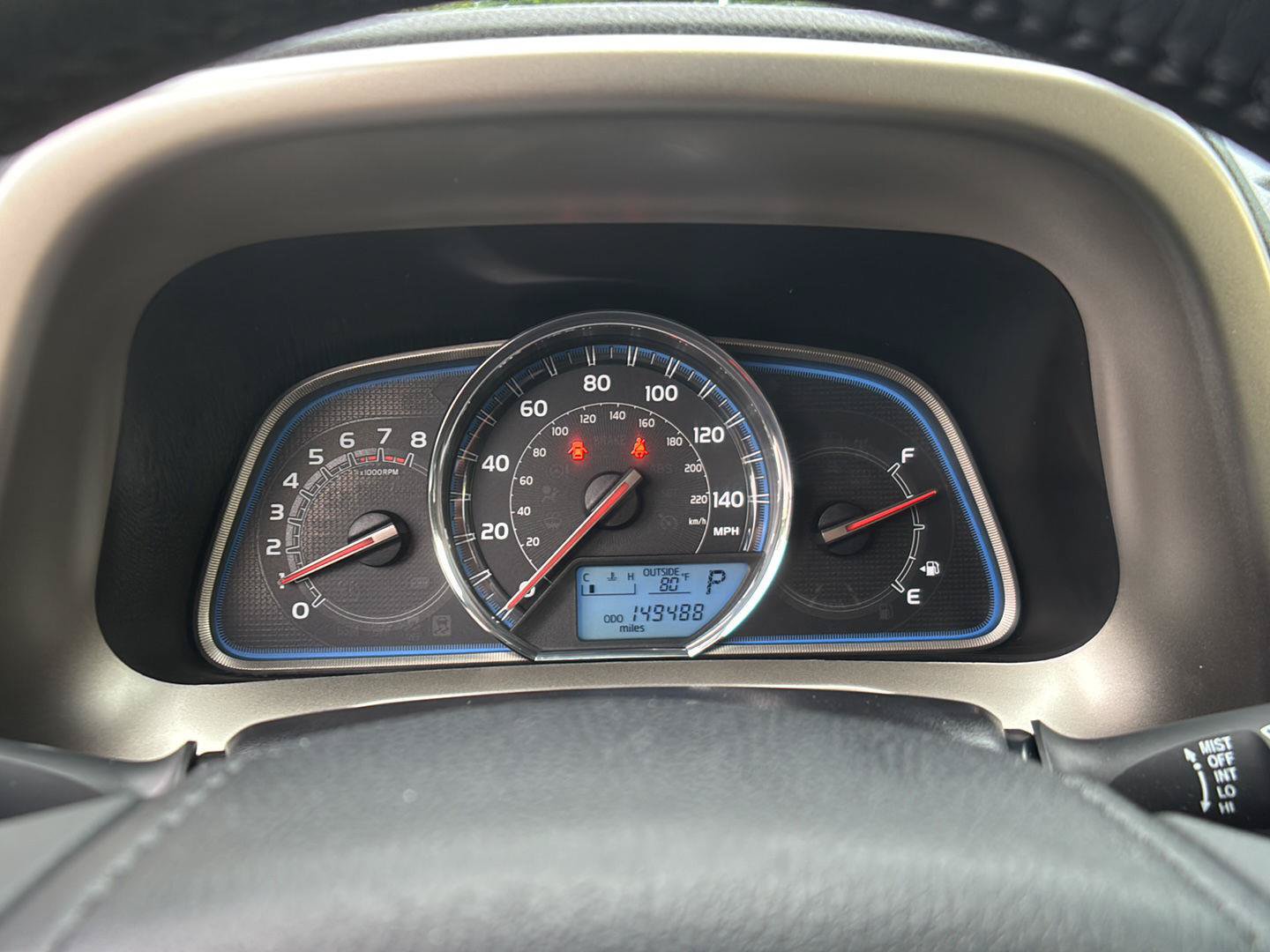 Used 2015 Toyota RAV4 Limited w/ Technology Package AWD/4WD image 3