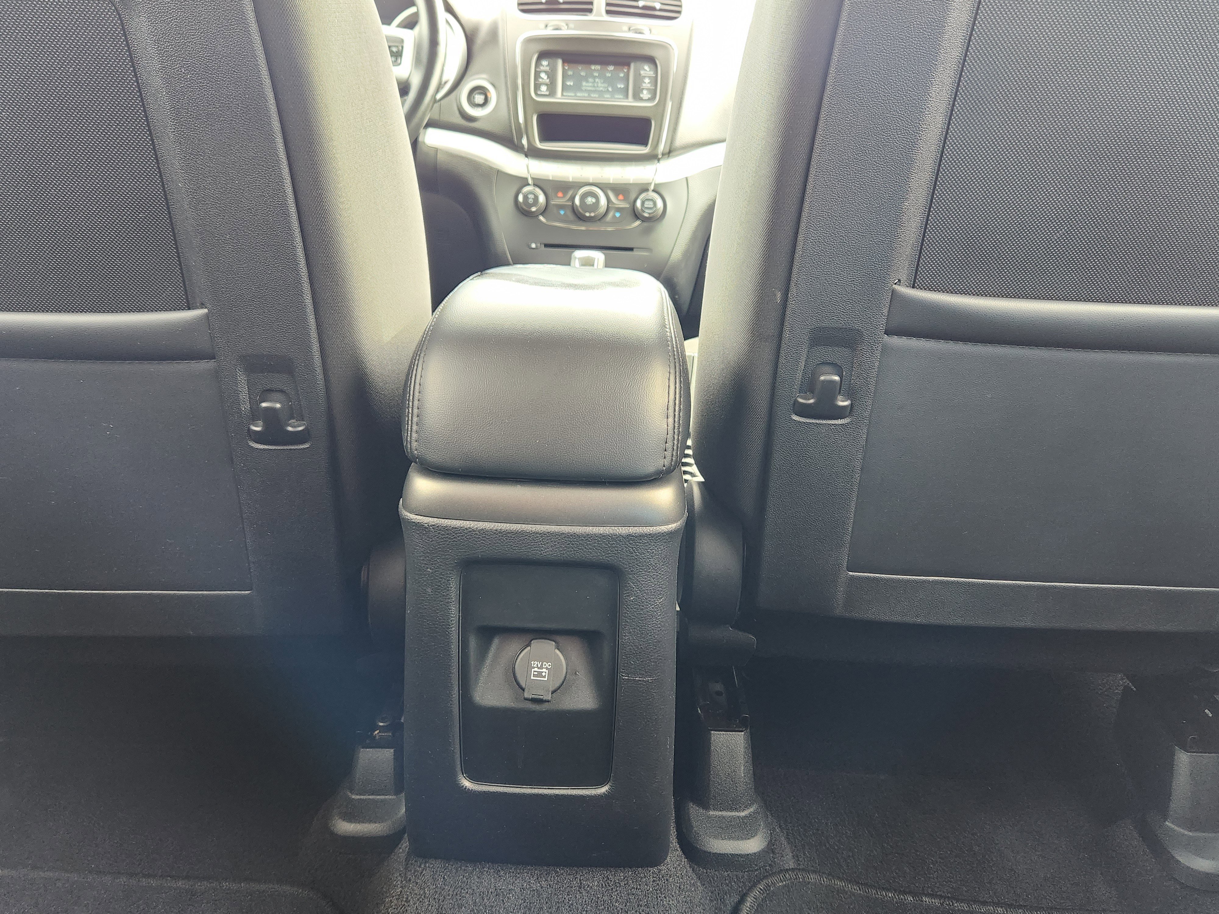 Used 2020 Dodge Journey SE w/ SE Popular Equipment Group FWD image 13