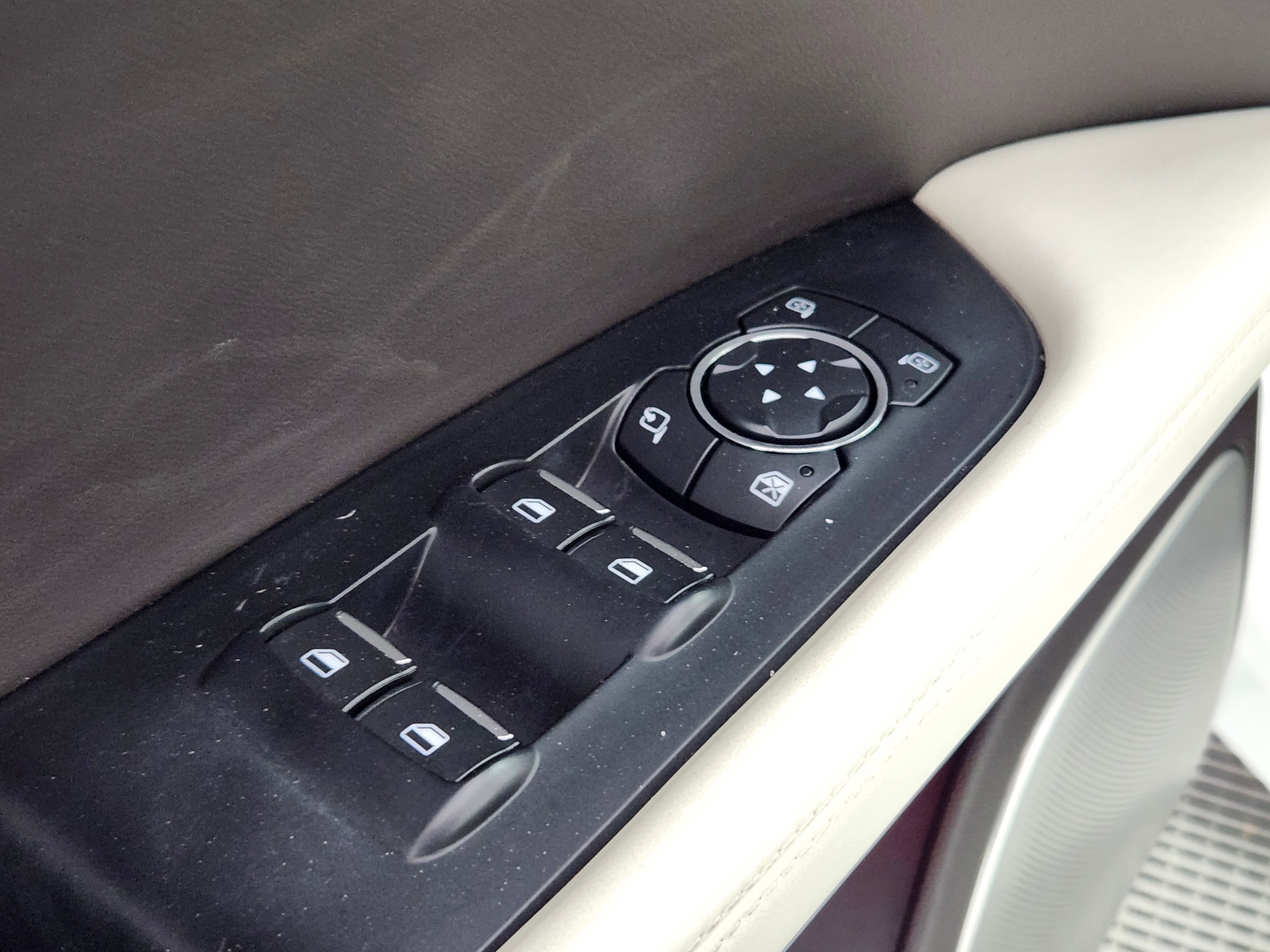 Used 2022 Lincoln Nautilus Black Label w/ Class II Trailer Tow Package image 17