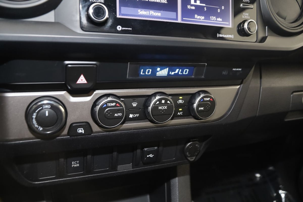 Used 2023 Toyota Tacoma SR AWD/4WD image 22
