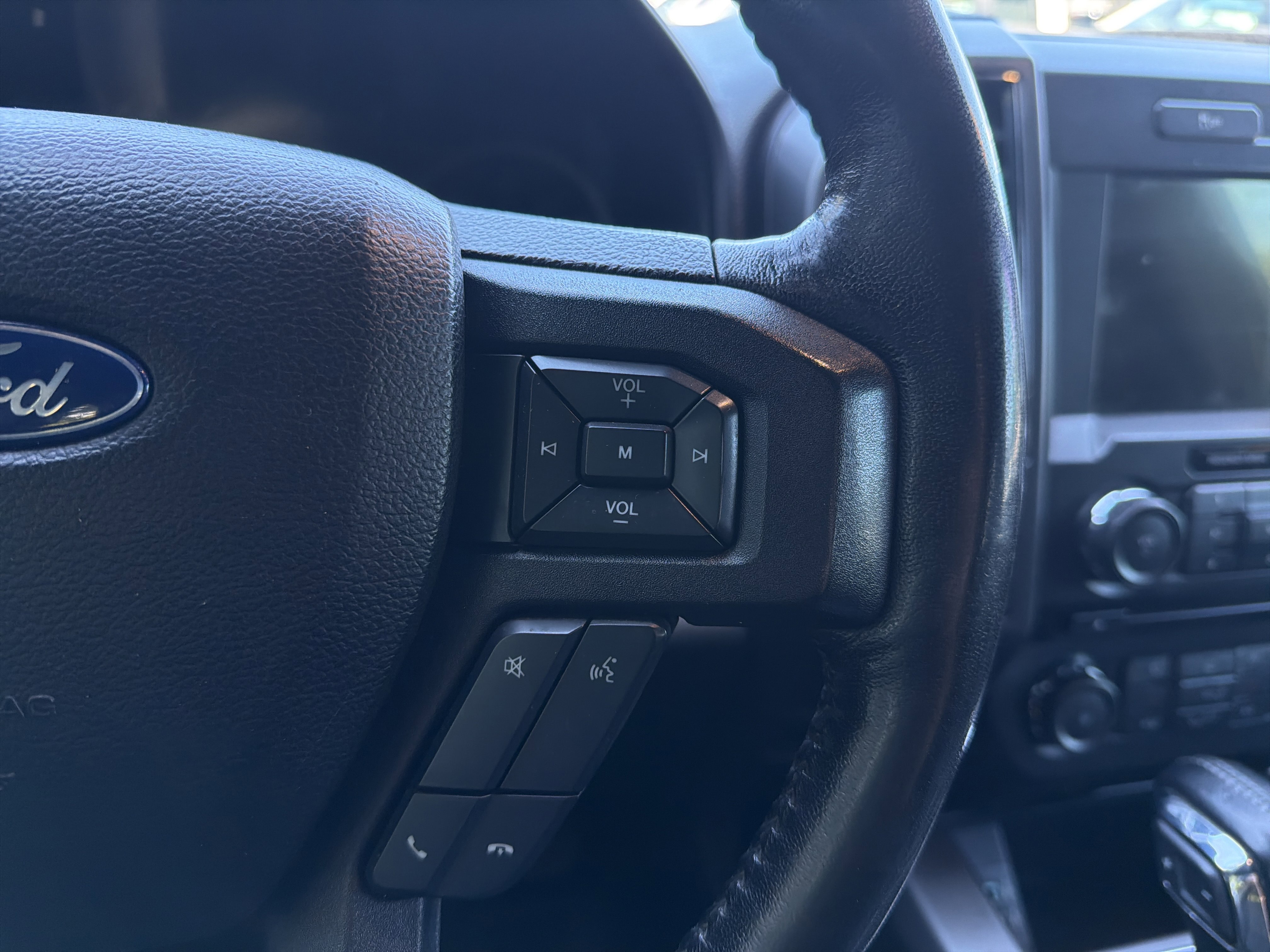 Used 2018 Ford F150 XLT w/ Equipment Group 302A Luxury AWD/4WD image 20
