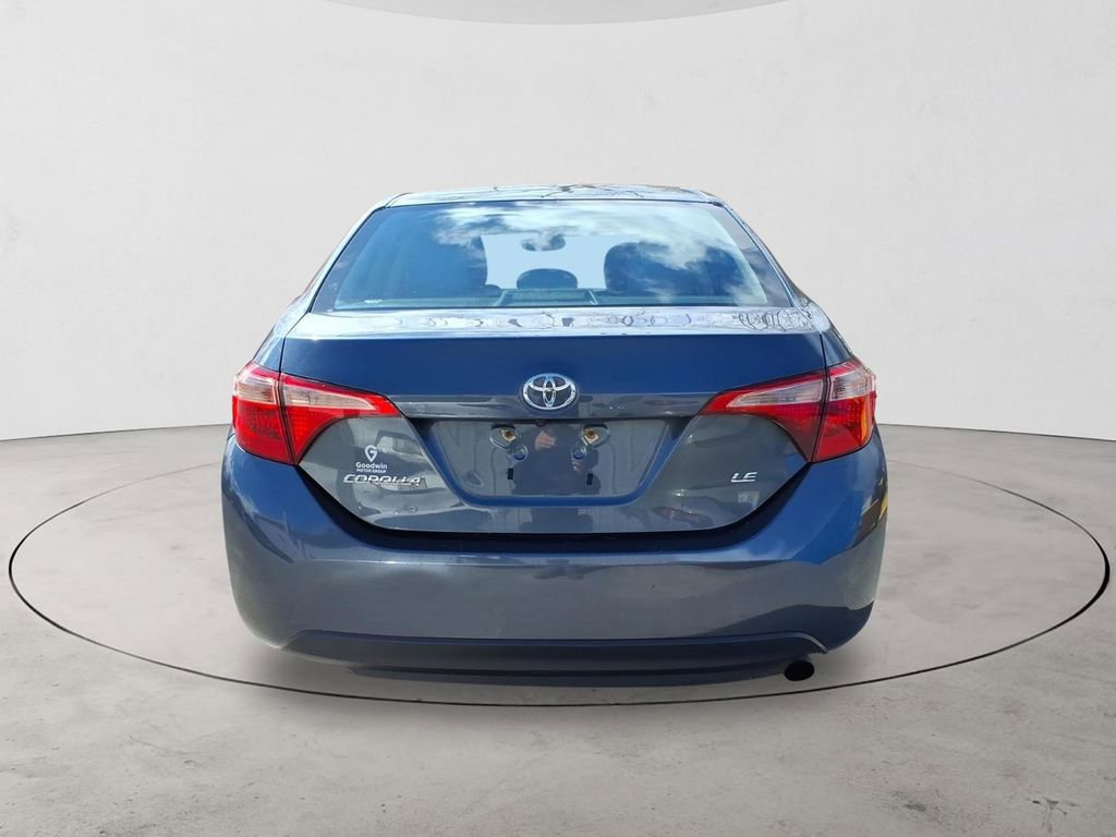 Used 2017 Toyota Corolla LE w/ Carpet Mat Package (TMS) FWD image 6