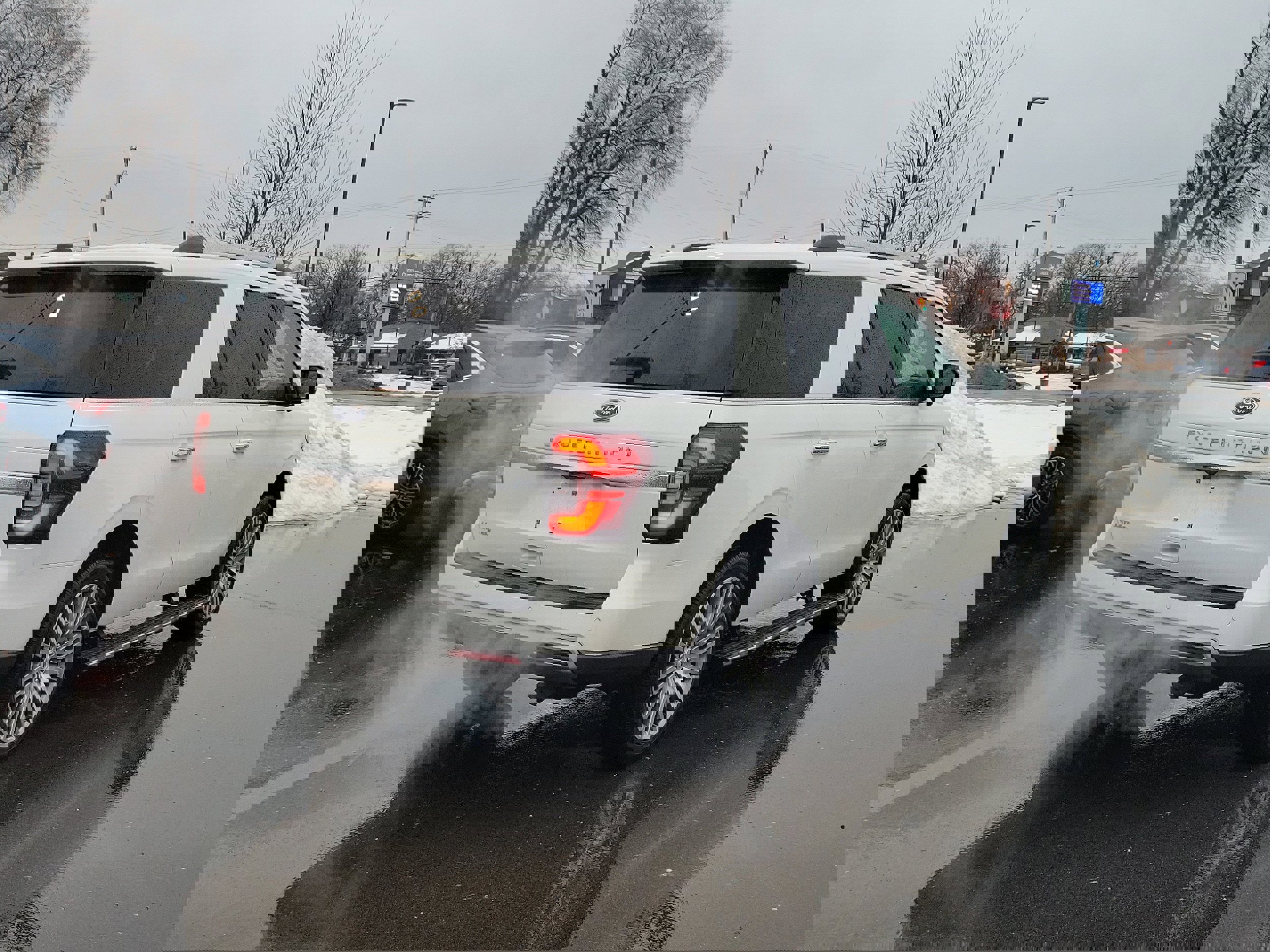 Certified 2023 Ford Expedition Limited image 4