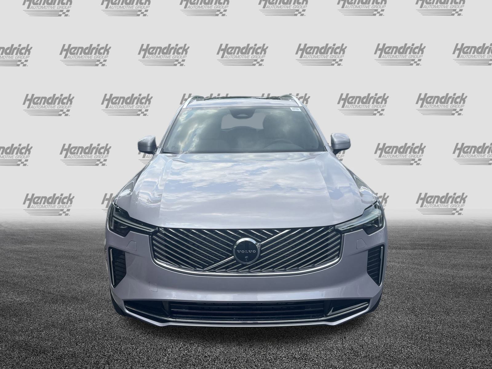 New 2026 Volvo XC90 B6 Plus w/ Protection Package Premier image 3