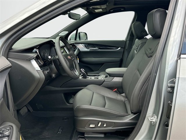 Used 2025 Cadillac XT6 Premium Luxury w/ Technology Package image 10