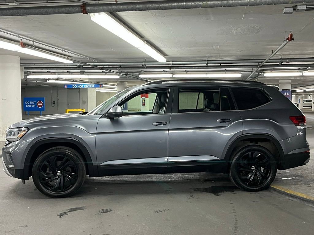 Certified 2023 Volkswagen Atlas SE w/ Black Wheel Package AWD/4WD image 35