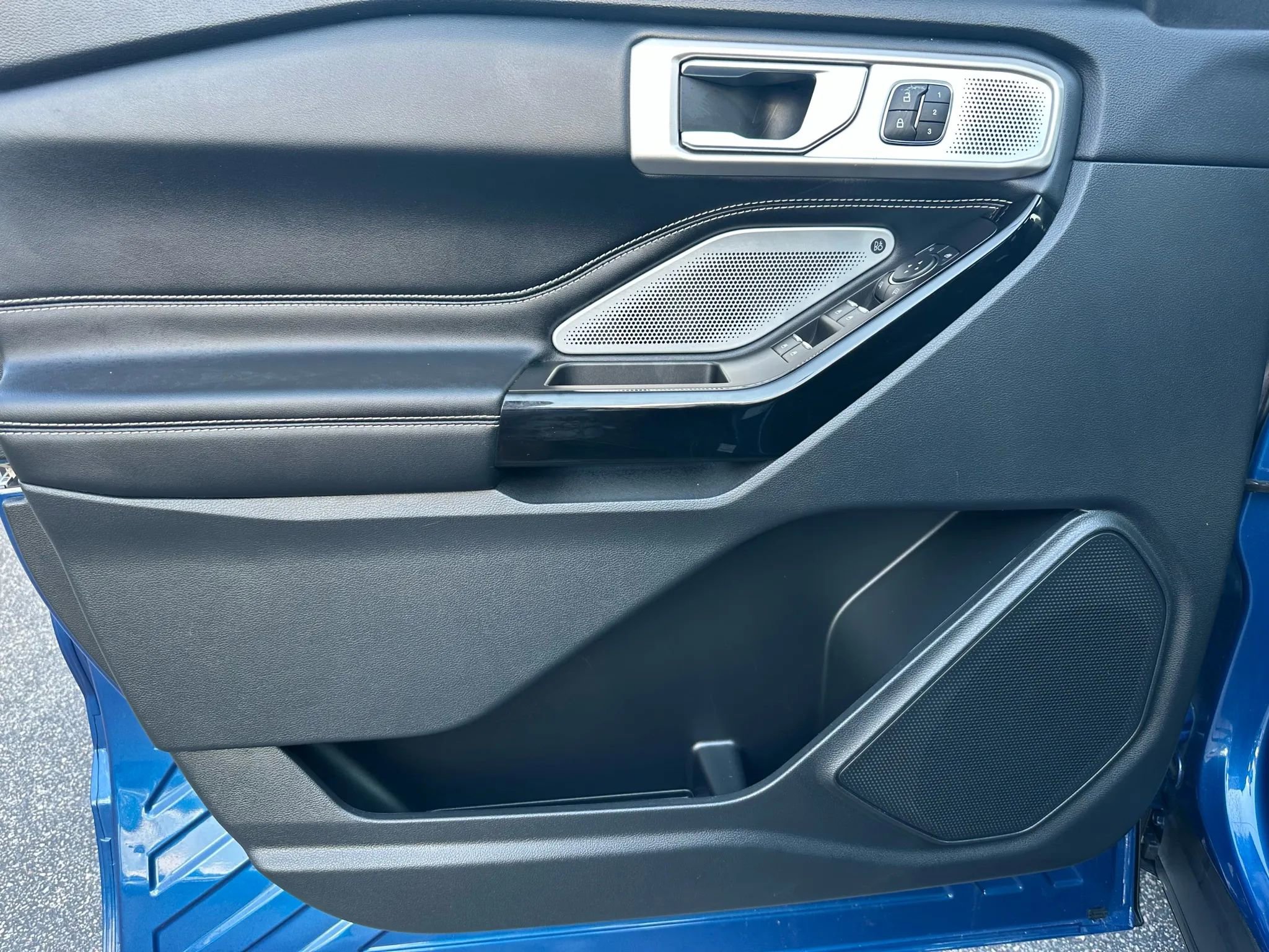 Used 2021 Ford Explorer ST w/ Equipment Group 401A image 10