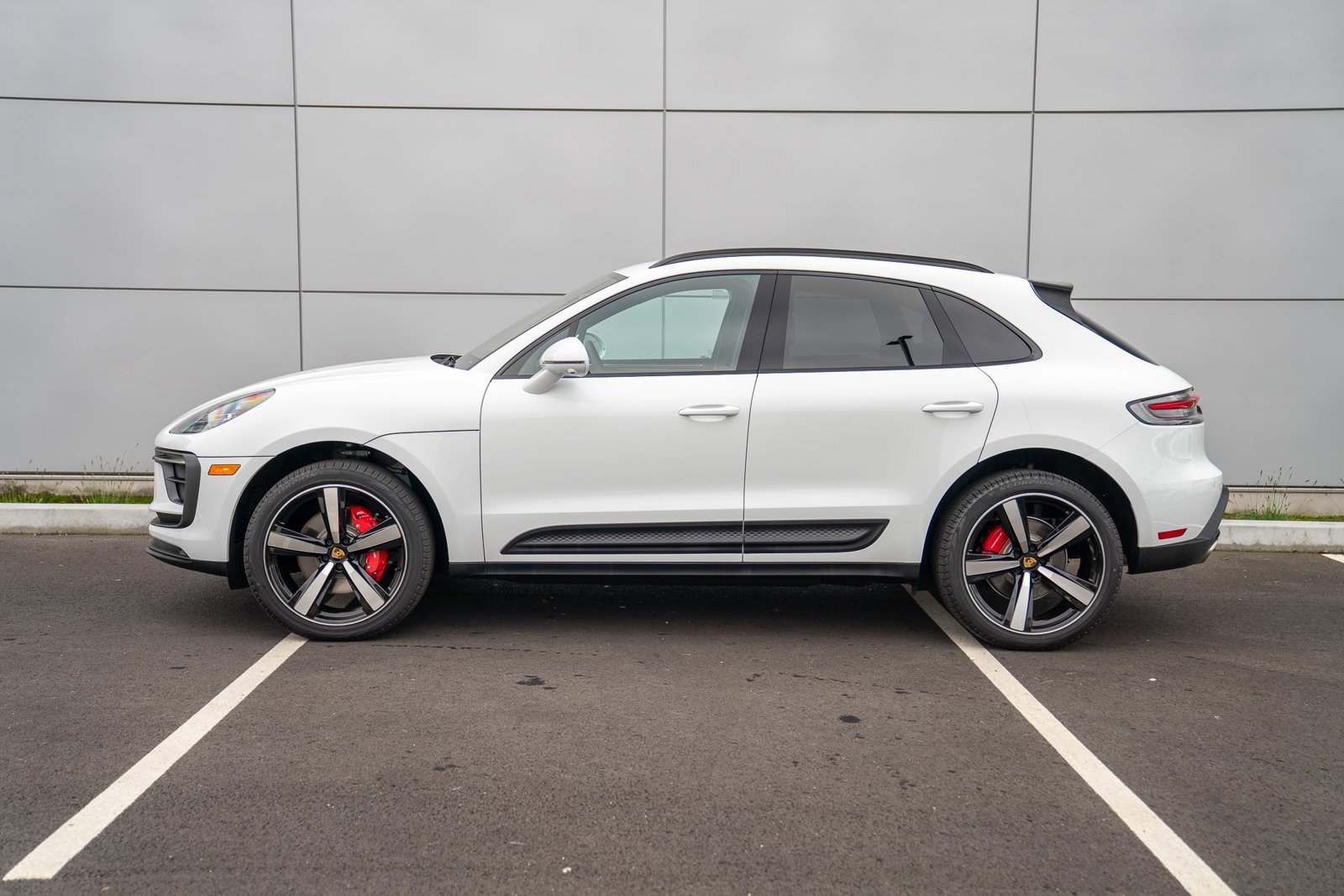 New 2026 Porsche Macan S image 2