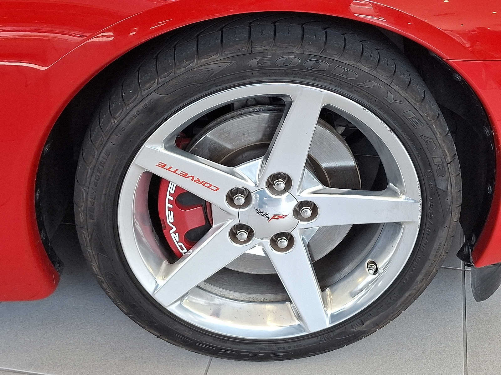 Used 2006 Chevrolet Corvette Convertible w/ Preferred Equipment Group RWD image 8
