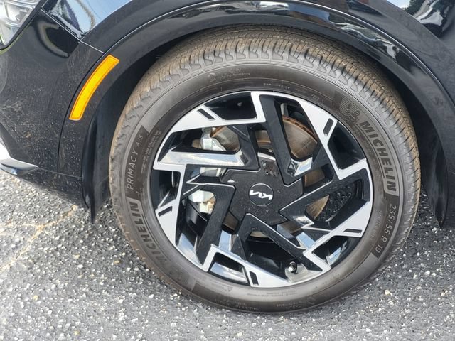 Certified 2025 Kia Sportage SX FWD image 9