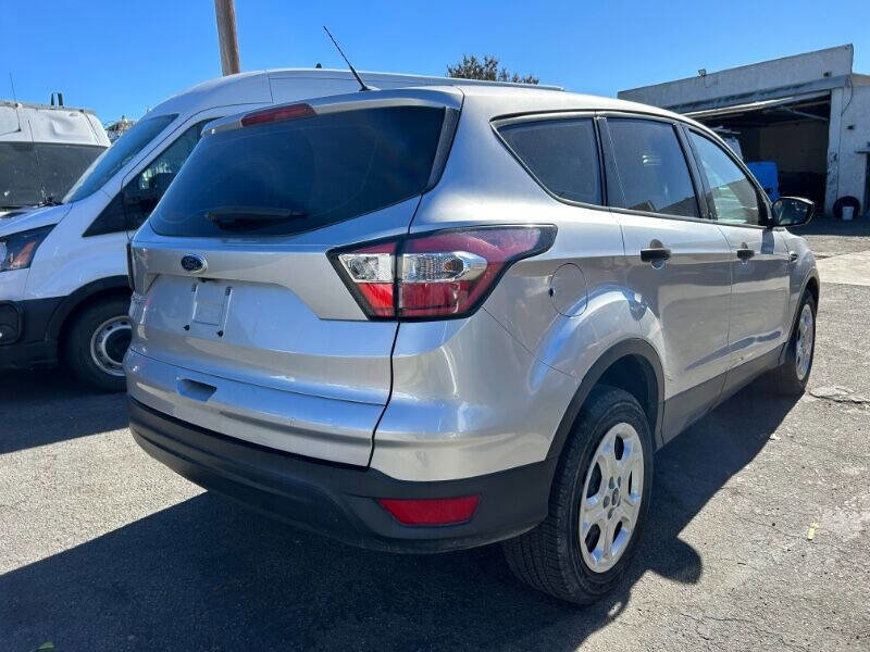 Used 2018 Ford Escape S image 6