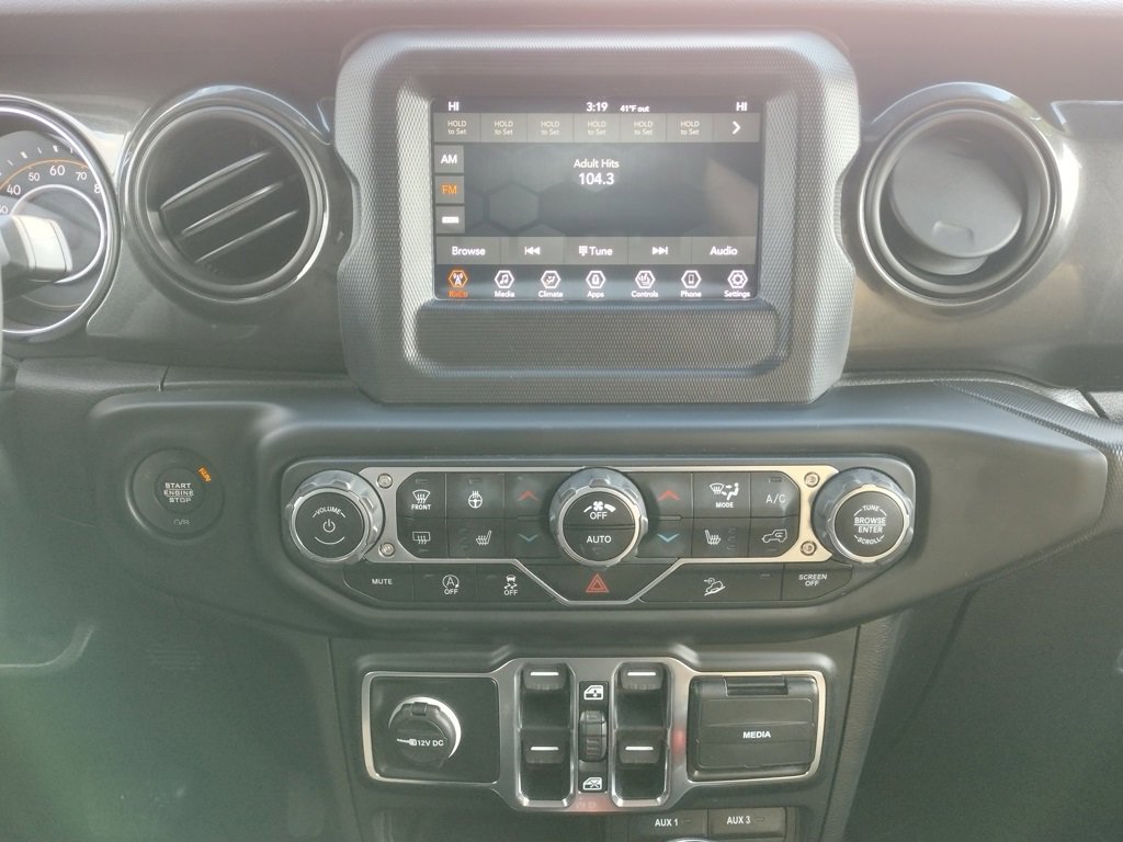 Used 2020 Jeep Wrangler Unlimited Sport image 3